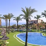 World Riwo, Affiliated By Melia Hotel 4*
