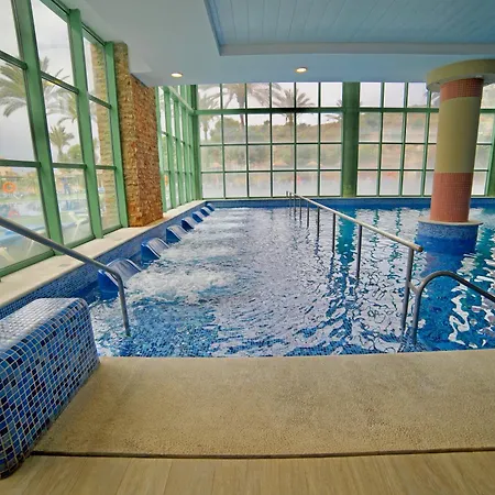 World Riwo Hotel. Hotel 4*