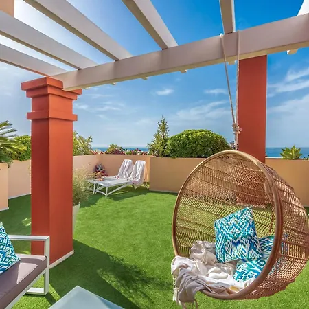 World Riwo, Affiliated By Melia Hotel 4*