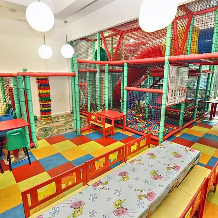 World Riwo Hotel. Отель Бенальмадена